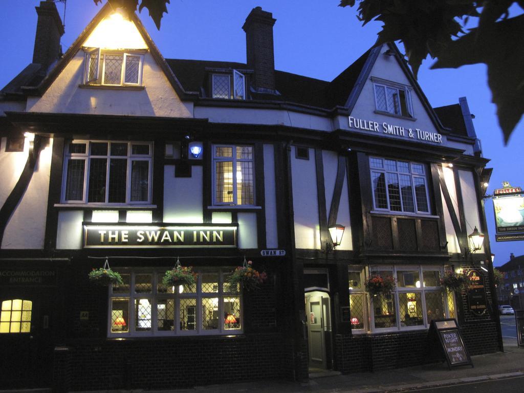 The Swan Inn Pub Isleworth Exteriér fotografie